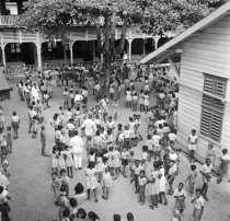 De van Sypesteynschool (Ulo) in Paramaribo, Herenstraat 10-12. Nationaal Archief, cc-by-sa
